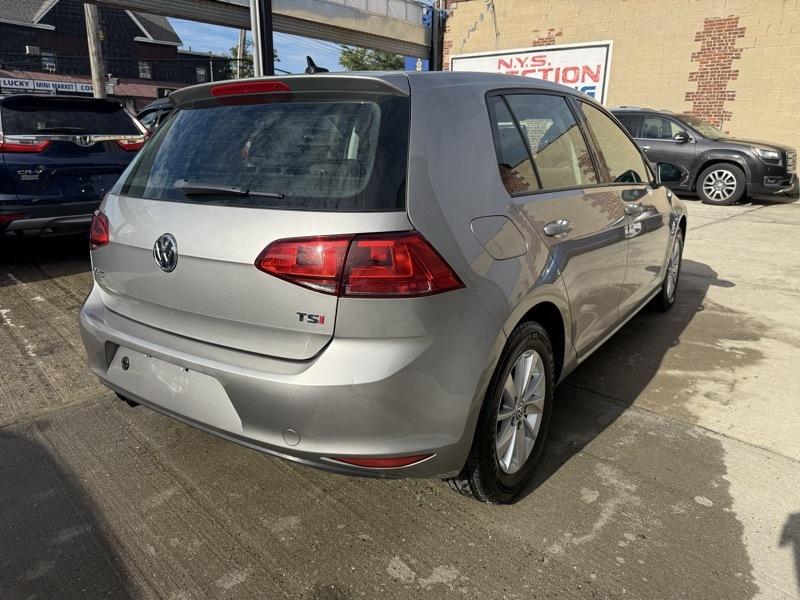 Volkswagen Golf TSI S 6A 2016