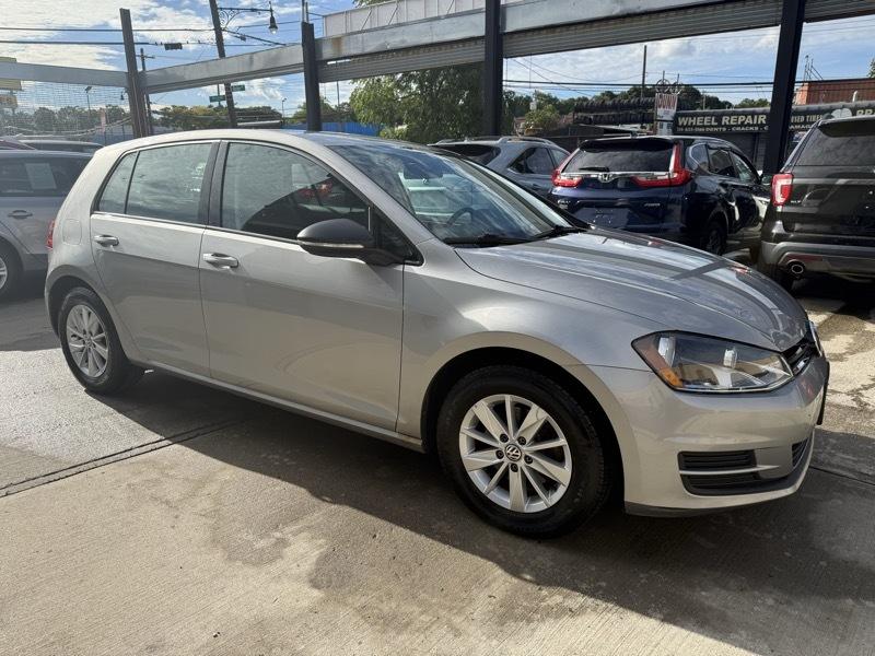 Volkswagen Golf TSI S 6A 2016