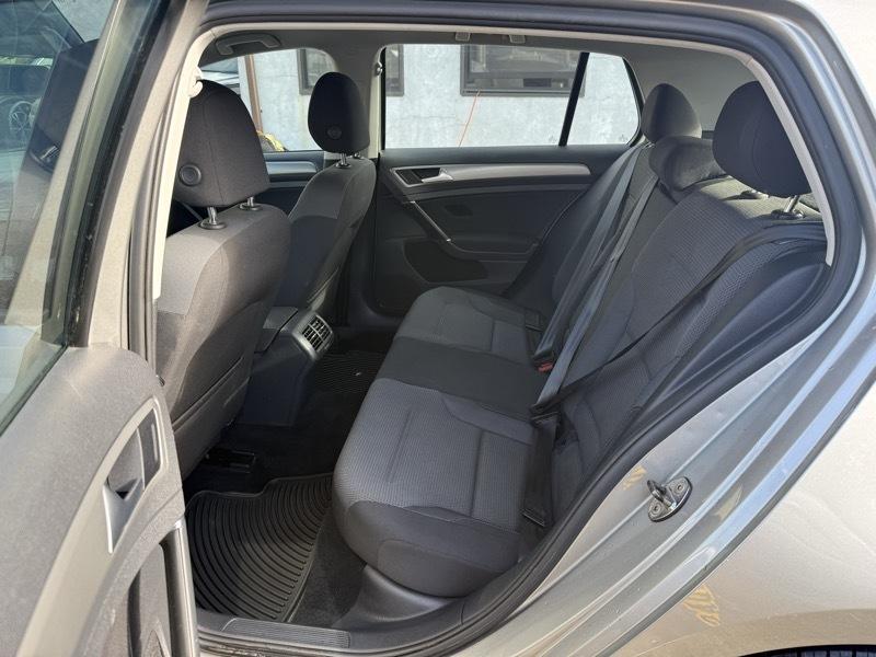 Volkswagen Golf TSI S 6A 2016