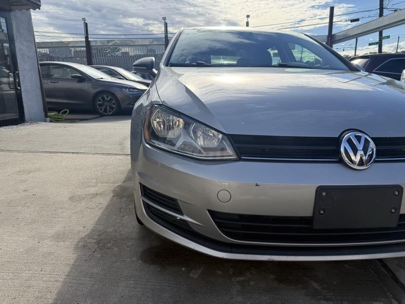 Volkswagen Golf TSI S 6A 2016