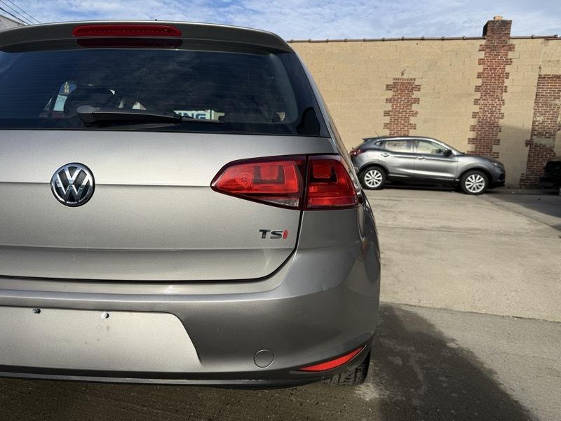 Volkswagen Golf TSI S 6A 2016