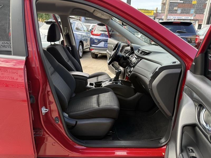 Nissan Rogue SV AWD 2017