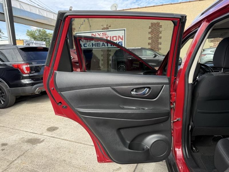 Nissan Rogue SV AWD 2017