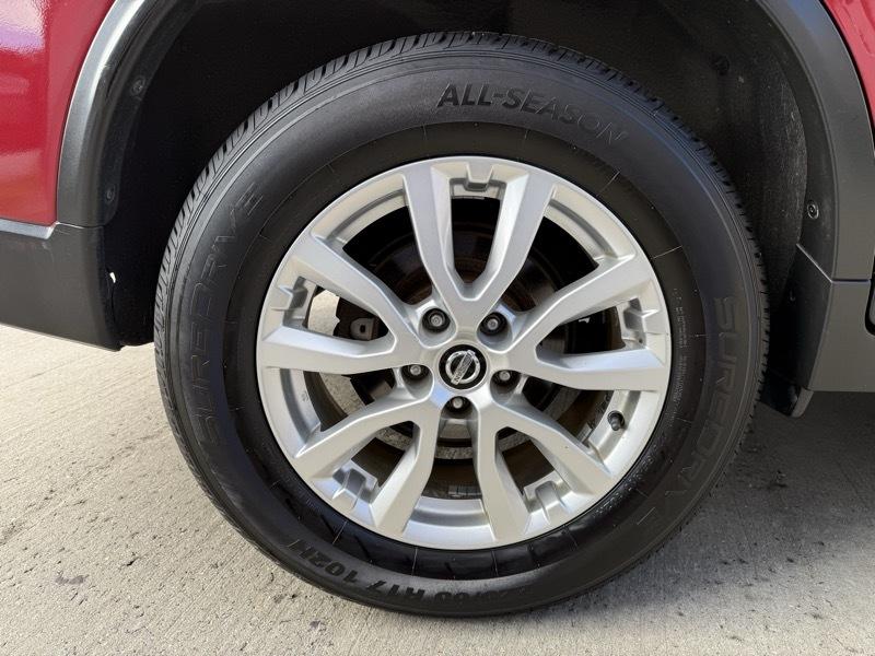Nissan Rogue SV AWD 2017