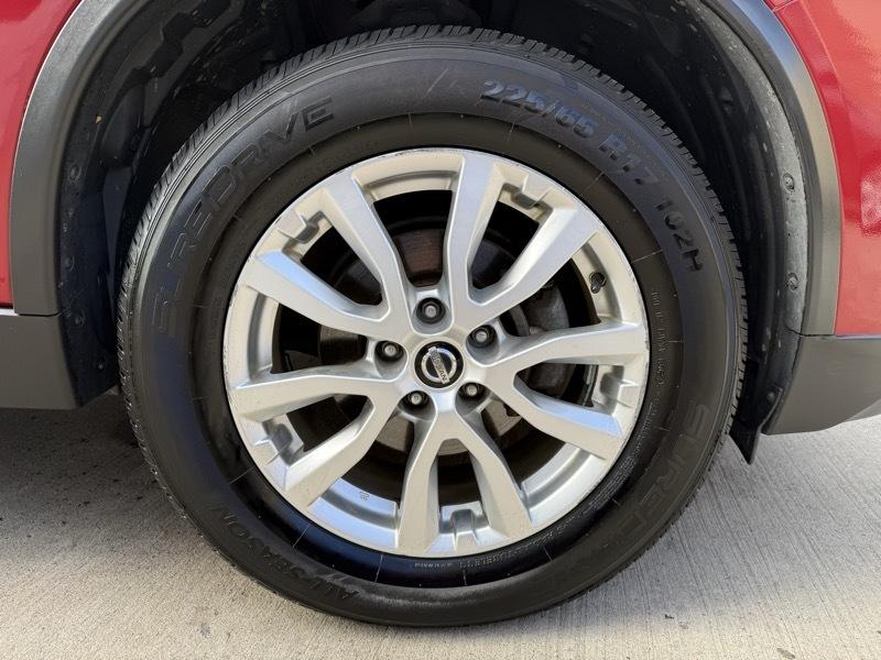 Nissan Rogue SV AWD 2017