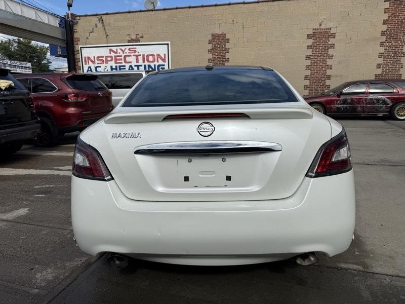 Nissan Maxima SV 2013