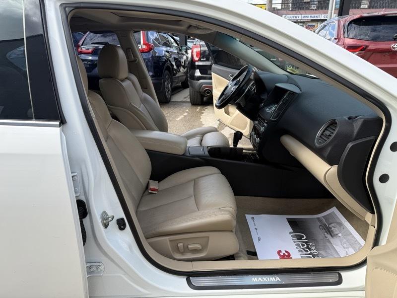 Nissan Maxima SV 2013