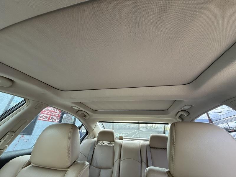 Nissan Maxima SV 2013