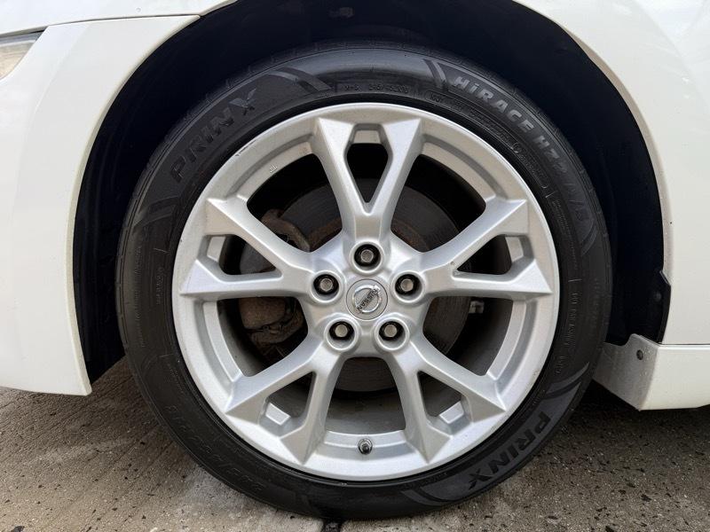 Nissan Maxima SV 2013