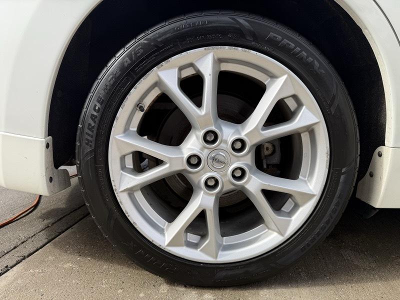 Nissan Maxima SV 2013