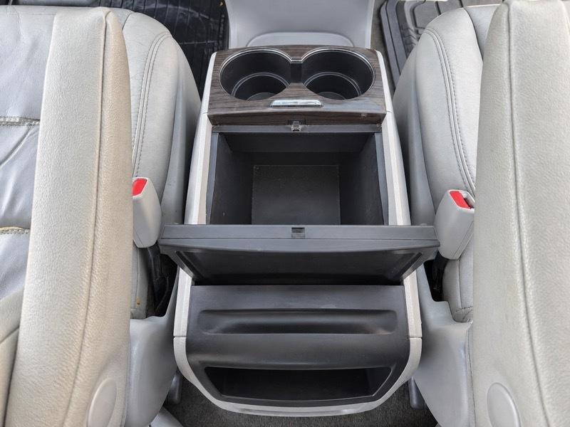 Toyota Sienna XLE FWD 8-Passenger V6 2016