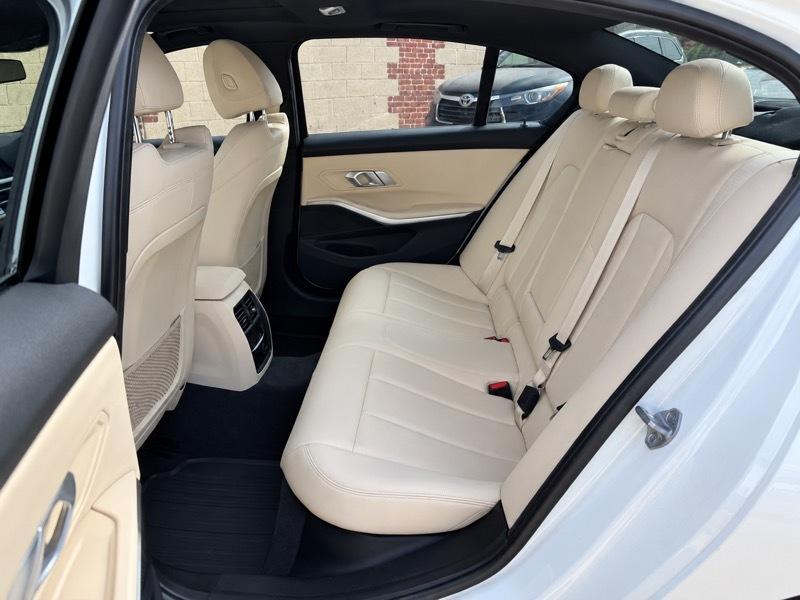 BMW 3-Series 330i xDrive 2020