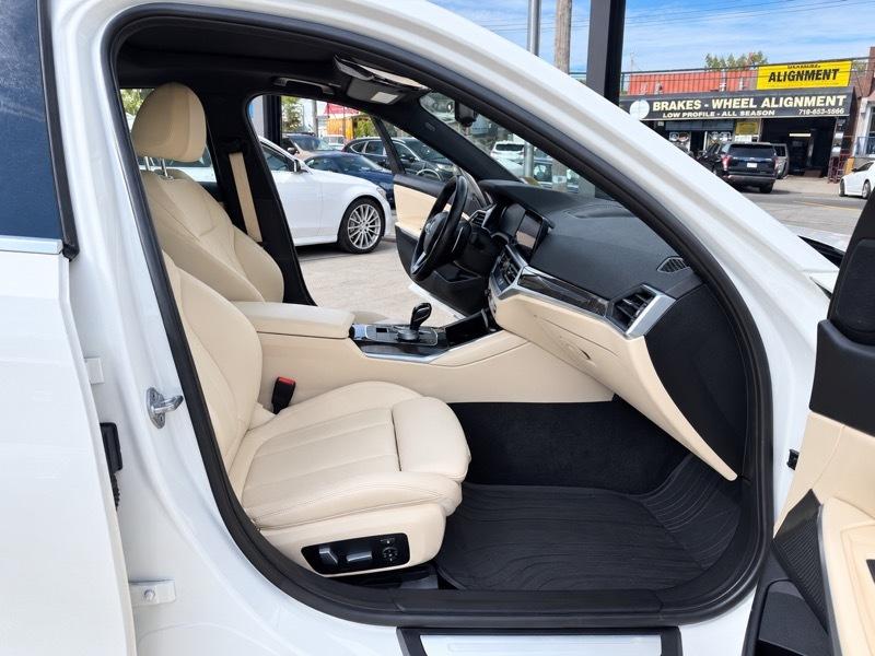 BMW 3-Series 330i xDrive 2020