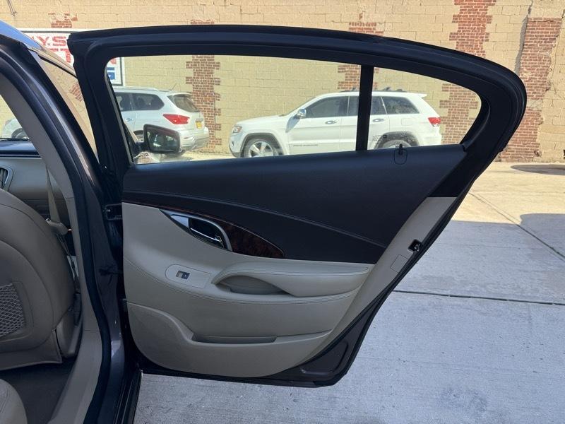 Buick LaCrosse Premium Package 1, w/Leather 2012