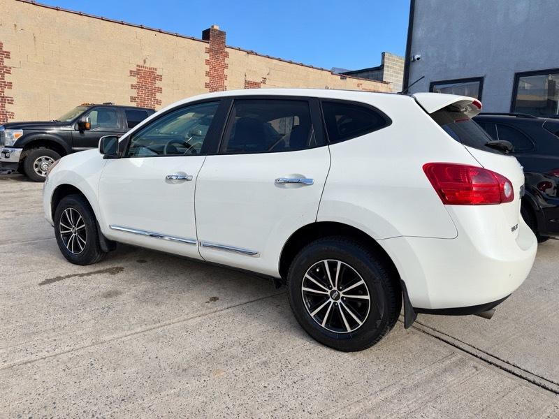 Nissan Rogue S AWD 2011