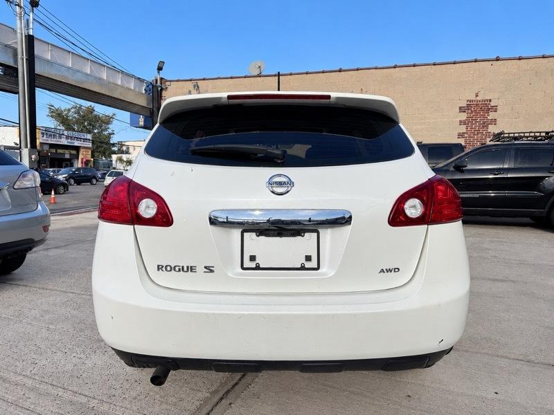 Nissan Rogue S AWD 2011