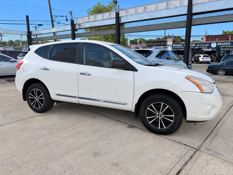 Nissan Rogue S AWD 2011