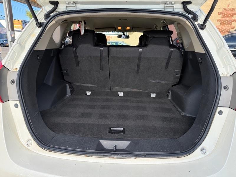 Nissan Rogue S AWD 2011