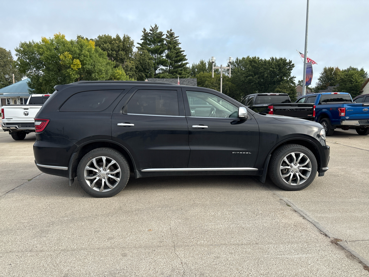 Dodge Durango Citadel Anodized Platinum AWD 2017 Dodge Durango Citadel Anodized Platinum AWD 2017