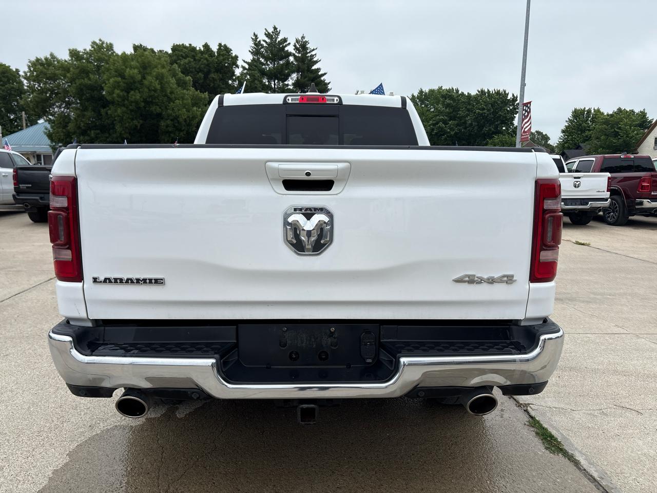 RAM 1500 Laramie 4x4 Crew Cab 5'7" Box 2023