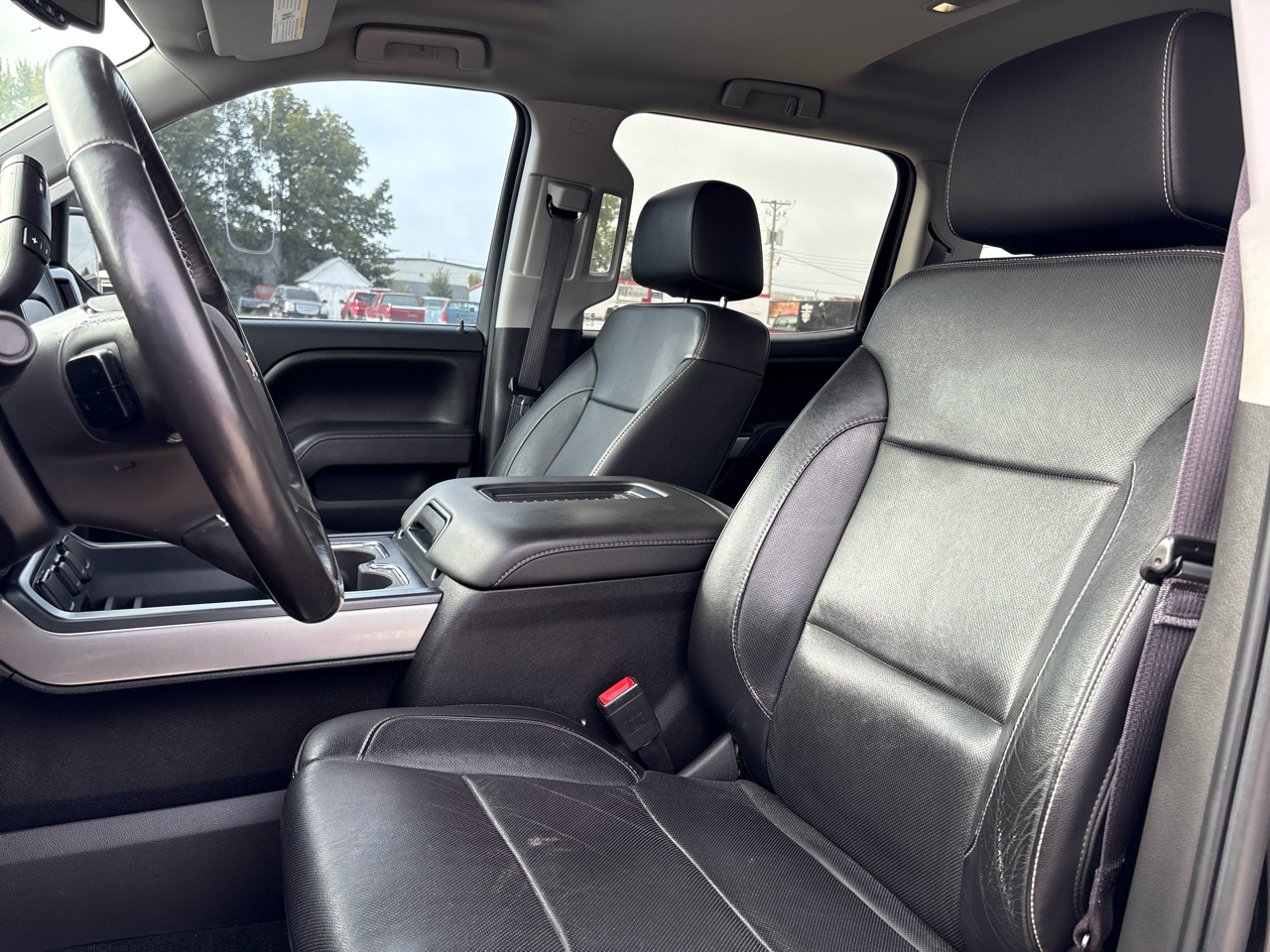 Chevrolet Silverado 1500 4WD Crew Cab 143.5" LTZ w/2LZ 2017 Chevrolet Silverado 1500 4WD Crew Cab 143.5" LTZ w/2LZ 2017