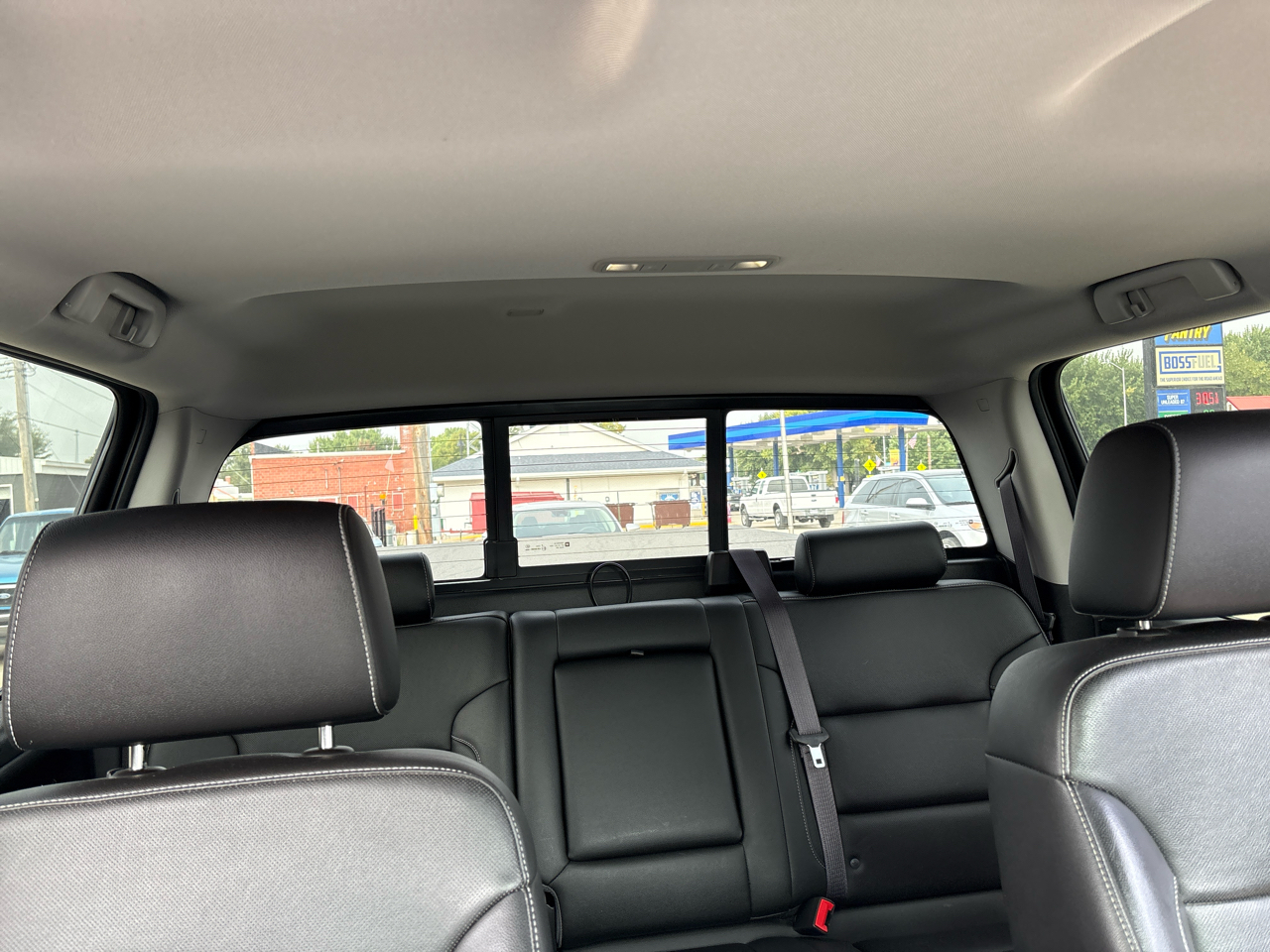 Chevrolet Silverado 1500 4WD Crew Cab 143.5" LTZ w/2LZ 2017 Chevrolet Silverado 1500 4WD Crew Cab 143.5" LTZ w/2LZ 2017