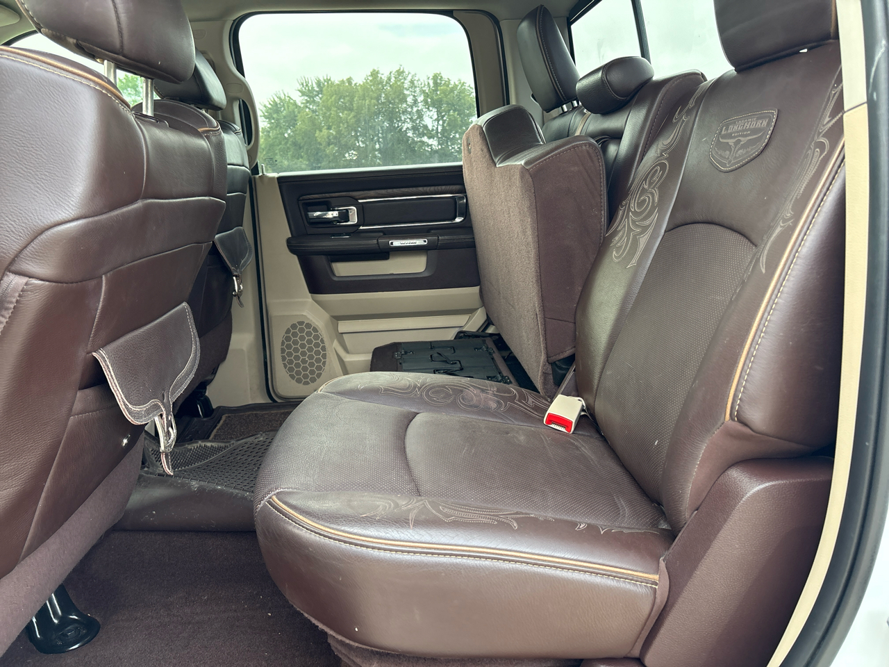 RAM 1500 4WD Crew Cab 140.5" Longhorn 2016 RAM 1500 4WD Crew Cab 140.5" Longhorn 2016