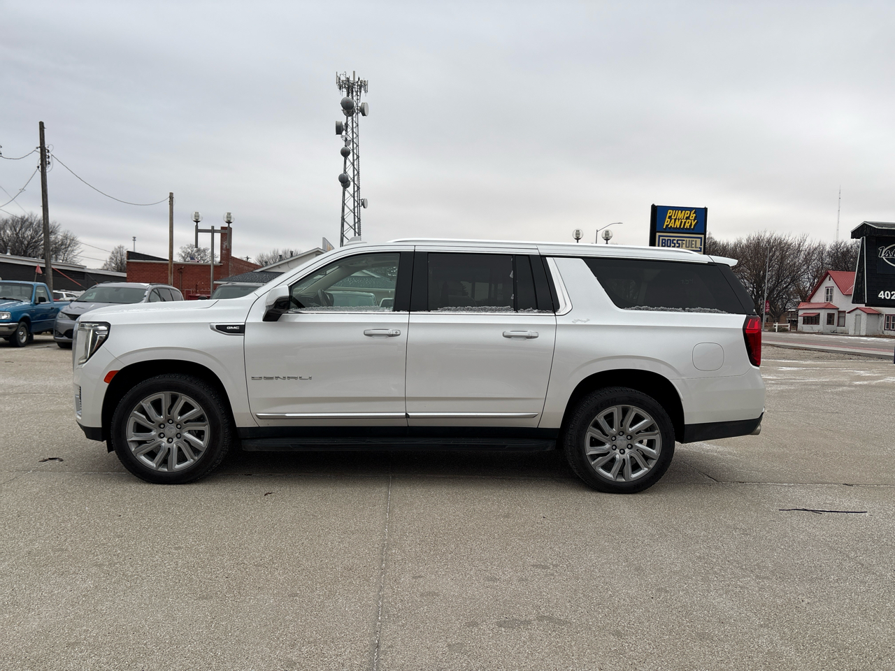 2021 GMC Yukon XL 4WD 4dr Denali