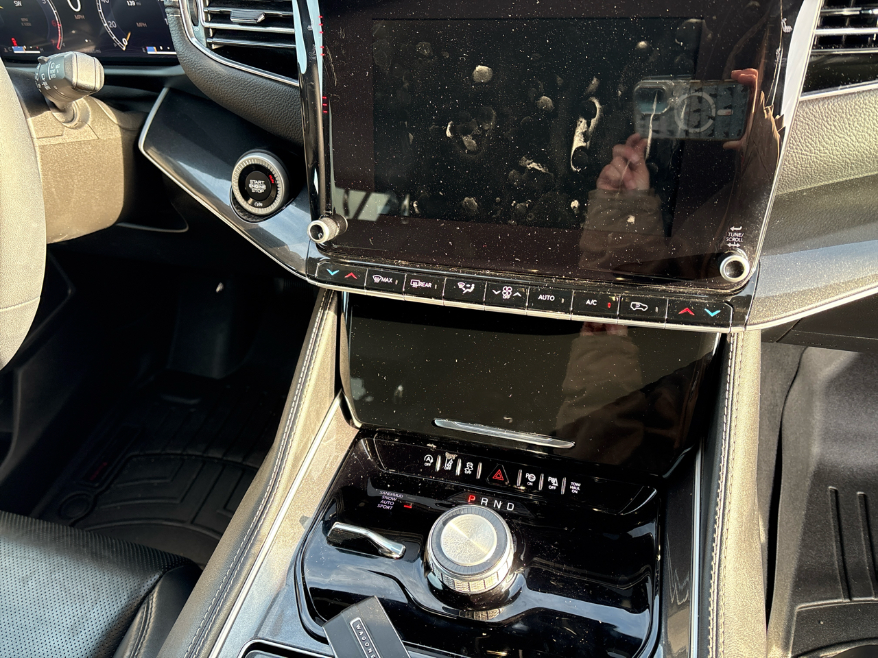 Jeep Wagoneer Series I 4x4 2022