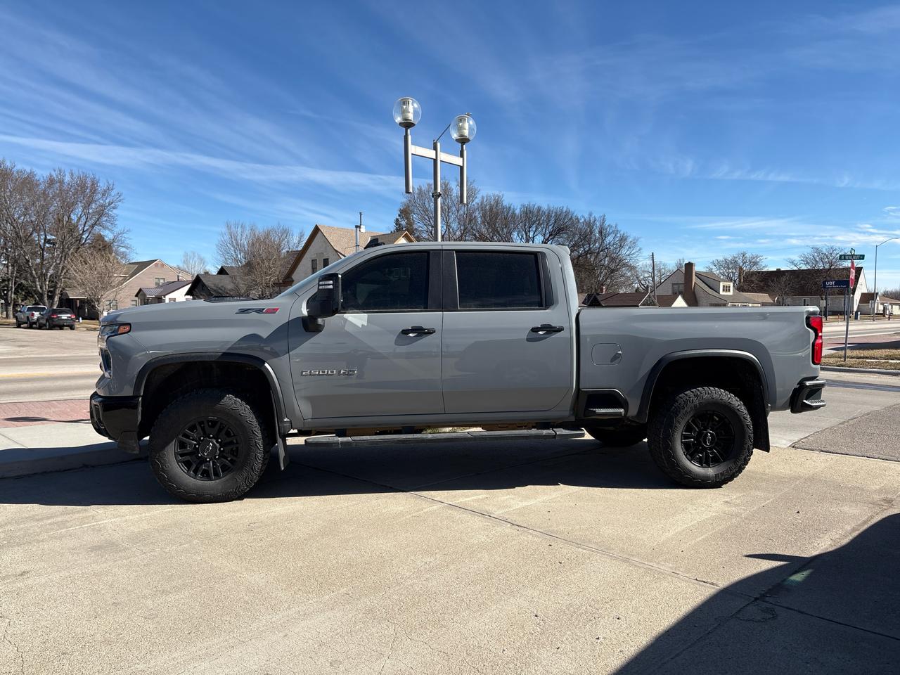 Chevrolet Silverado 2500HD 4WD Crew Cab 159" ZR2 2025