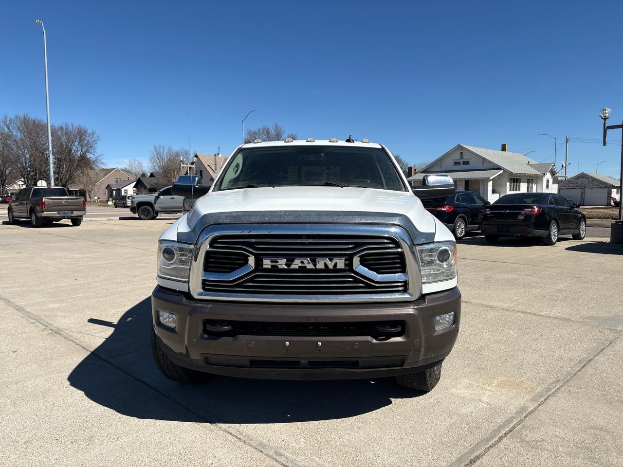 RAM 2500 Longhorn 4x4 Mega Cab 6'4" Box 2018