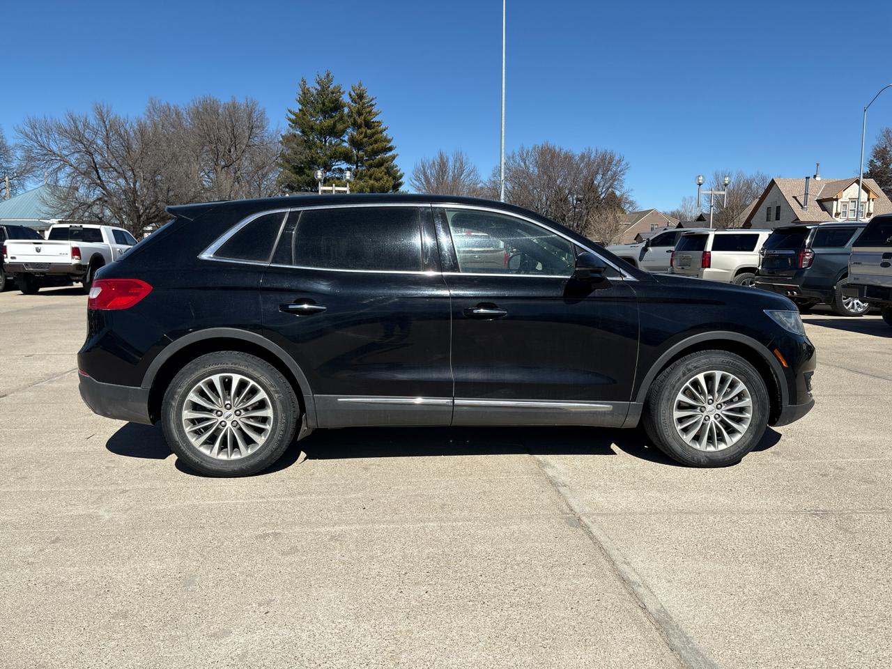 Lincoln MKX AWD 4dr Select 2016