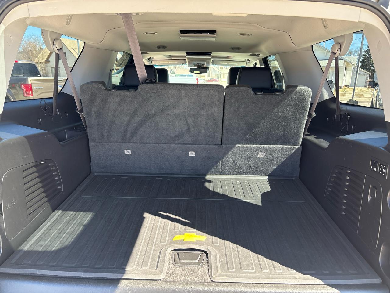 Chevrolet Suburban 4WD 4dr LTZ 2015