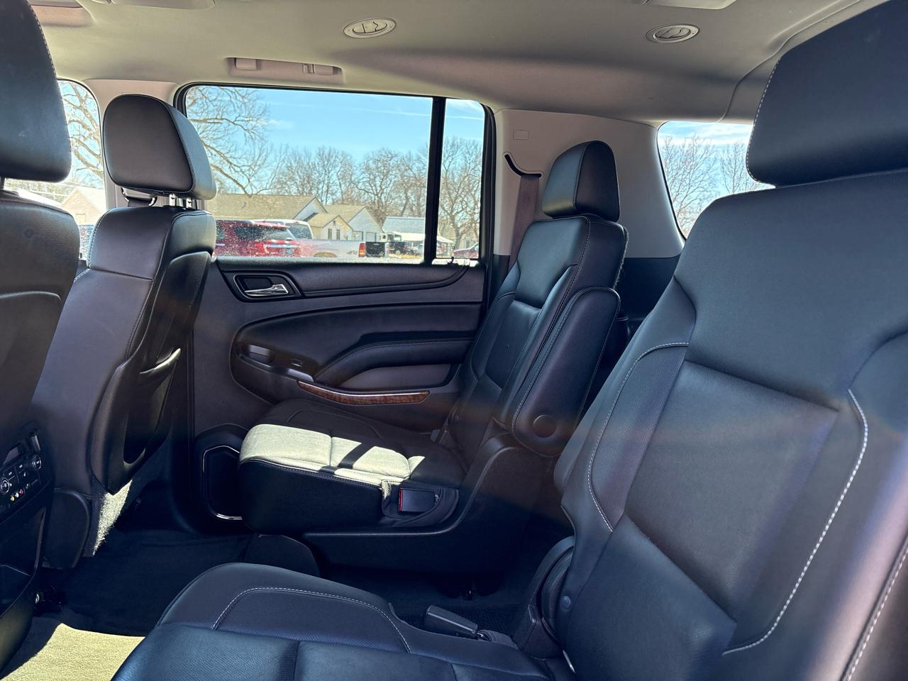 Chevrolet Suburban 4WD 4dr LTZ 2015