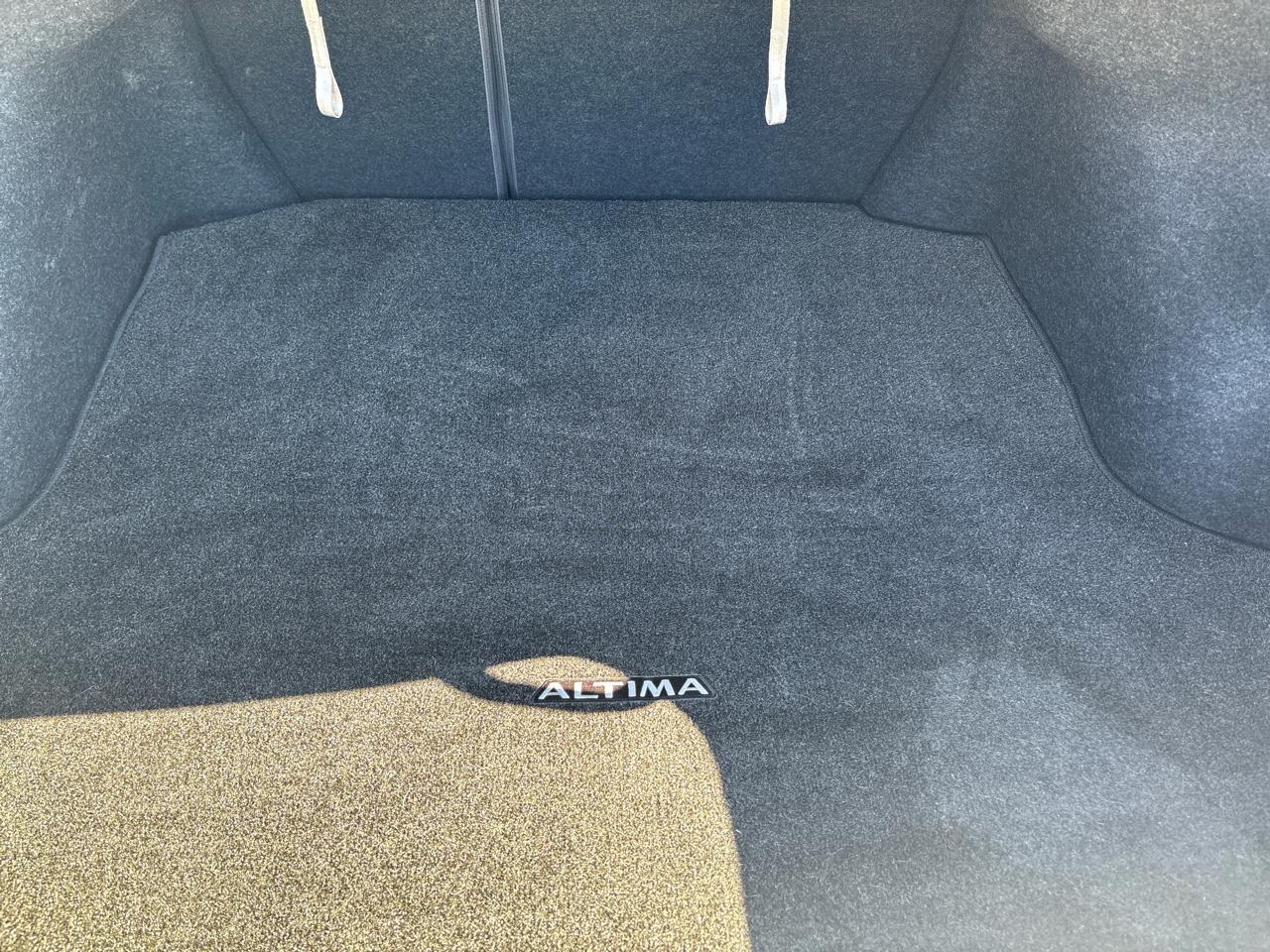 Nissan Altima 4dr Sdn V6 CVT 3.5 SE 2007