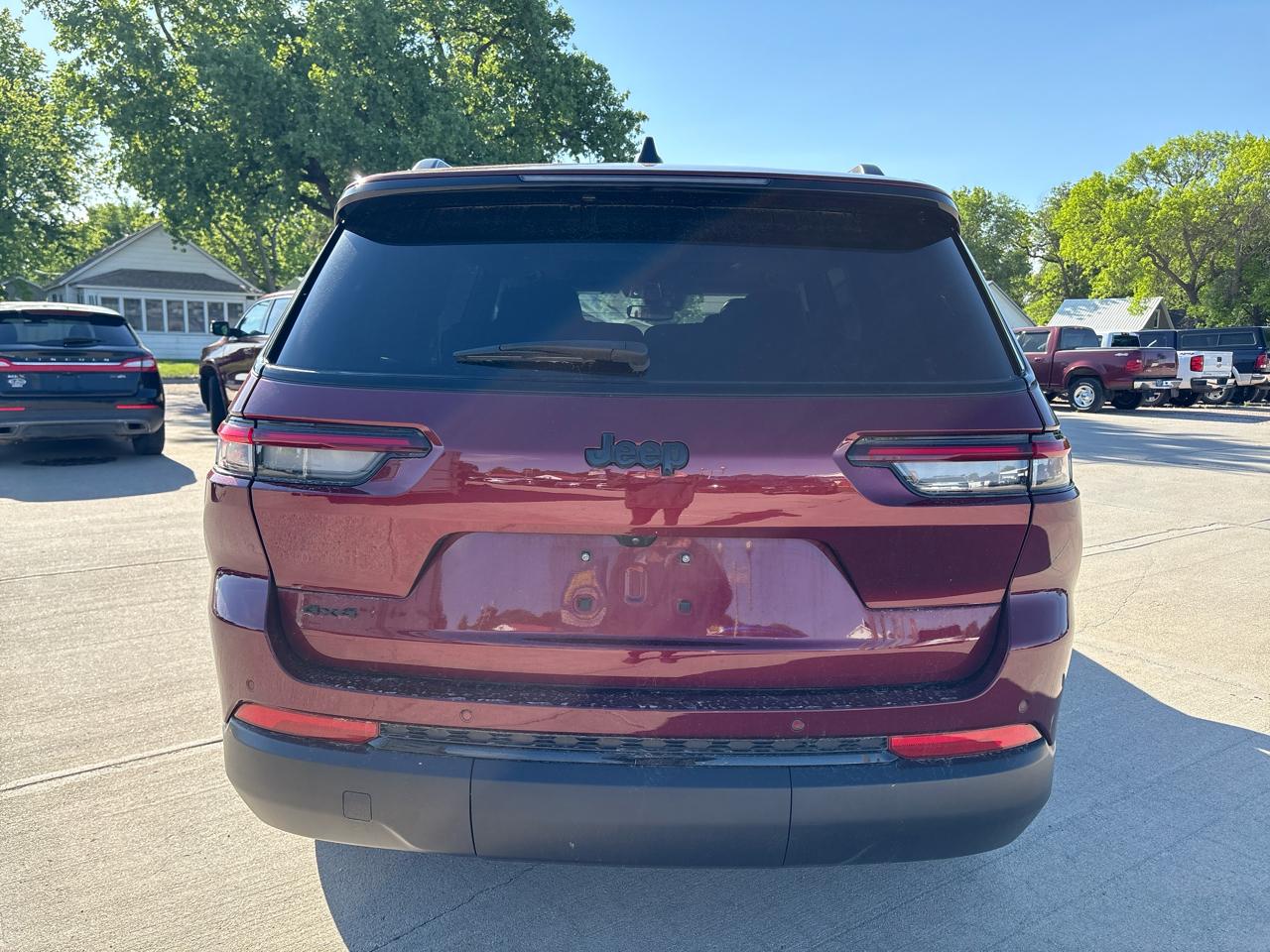 Jeep Grand Cherokee L Laredo 4WD 2024