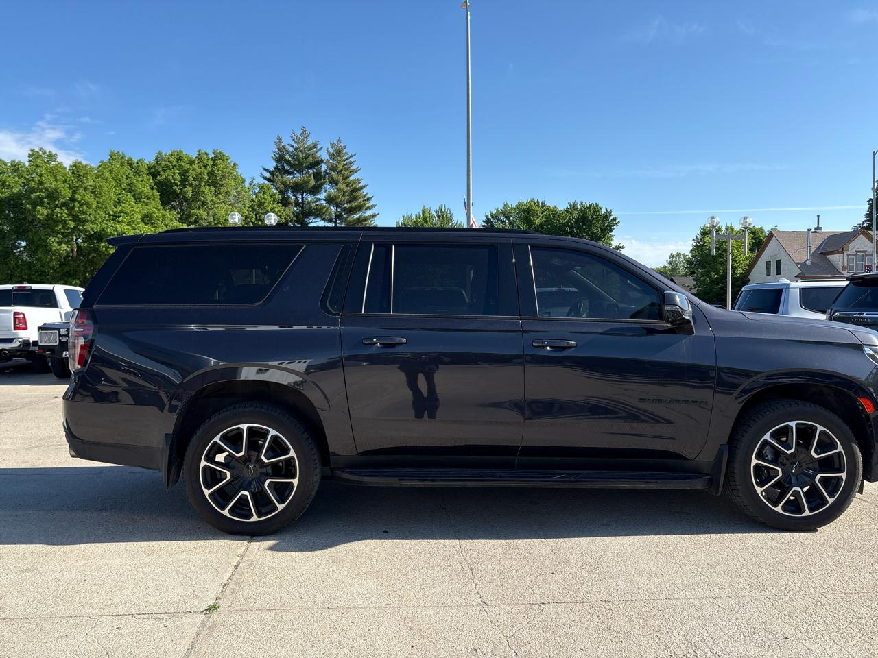 Chevrolet Suburban RST 4WD 2022