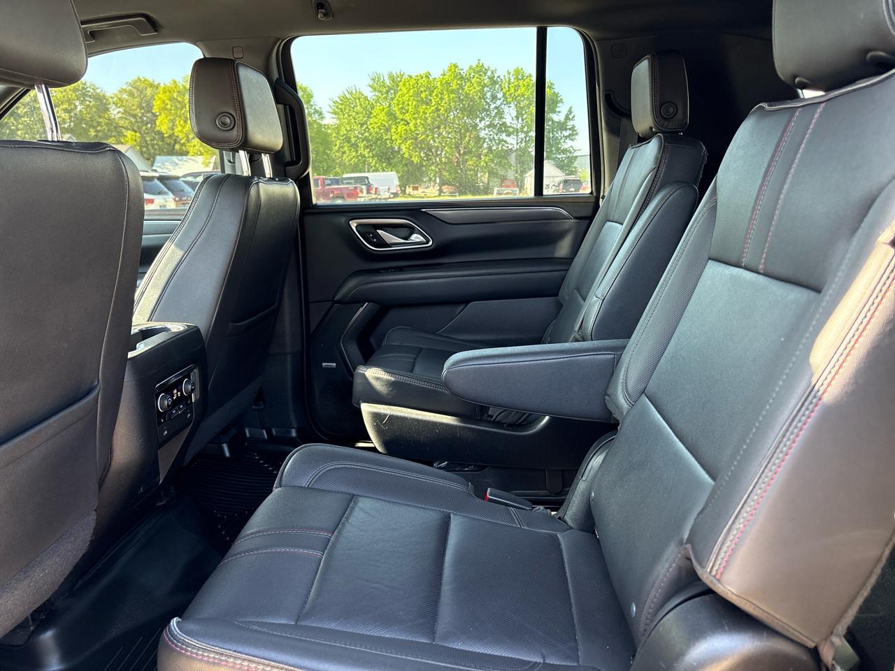 Chevrolet Suburban RST 4WD 2022
