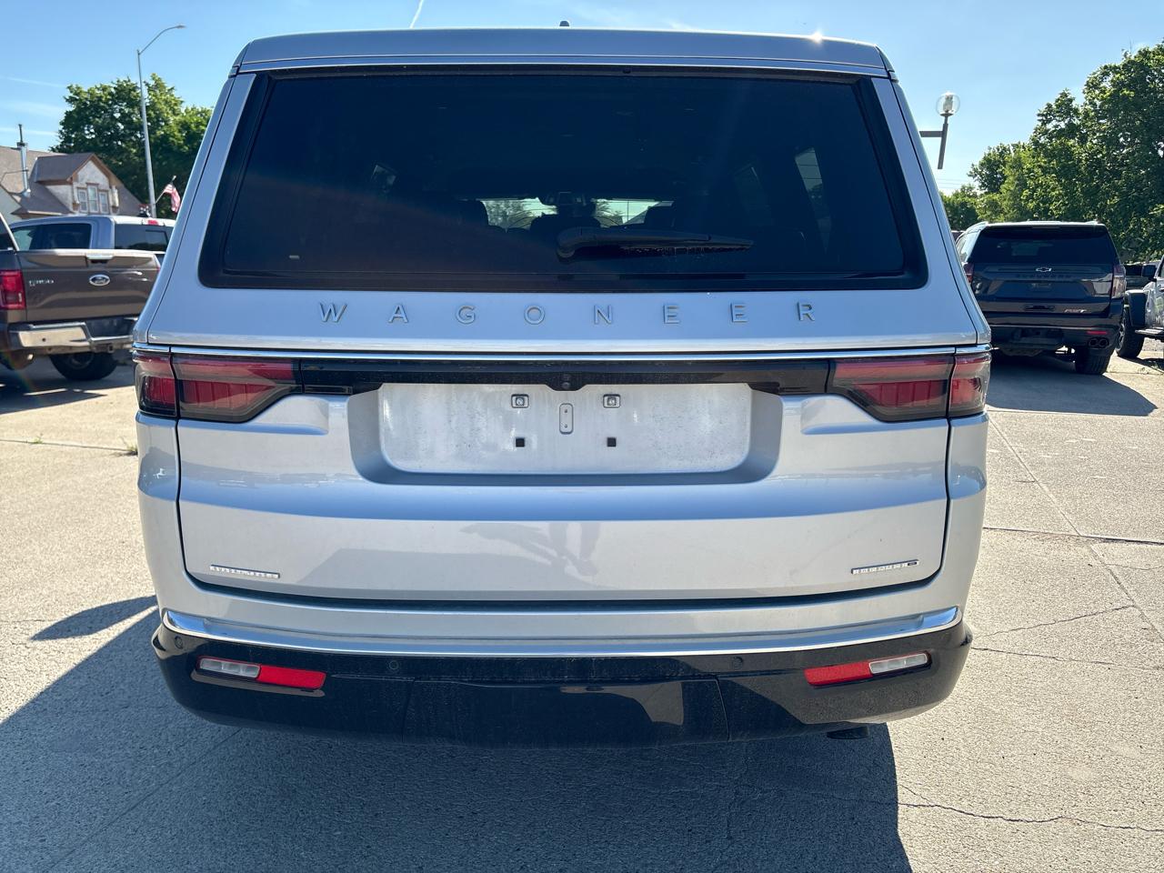 Jeep Wagoneer Series III 4WD 2023