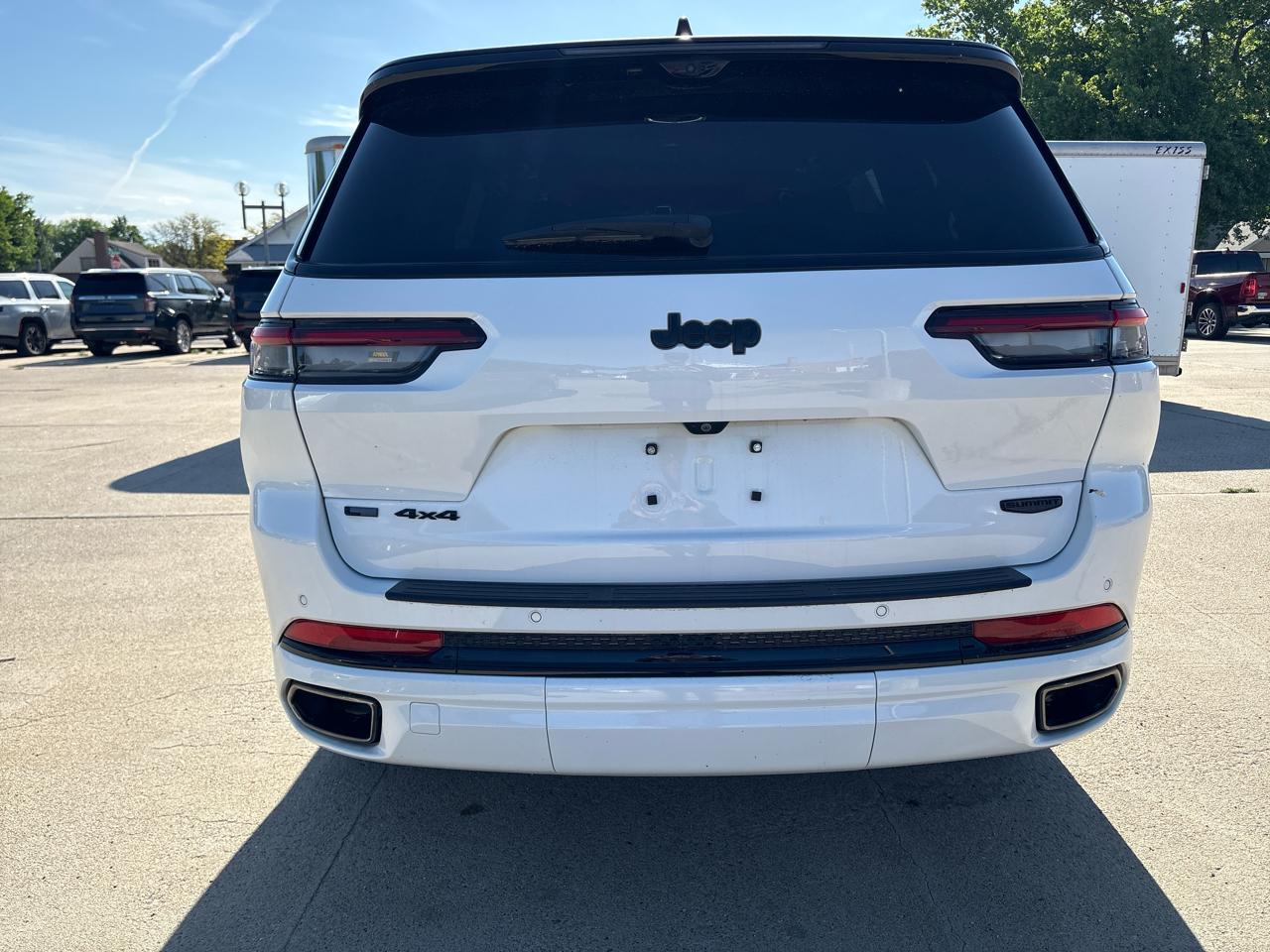 Jeep Grand Cherokee L Summit 4WD 2023