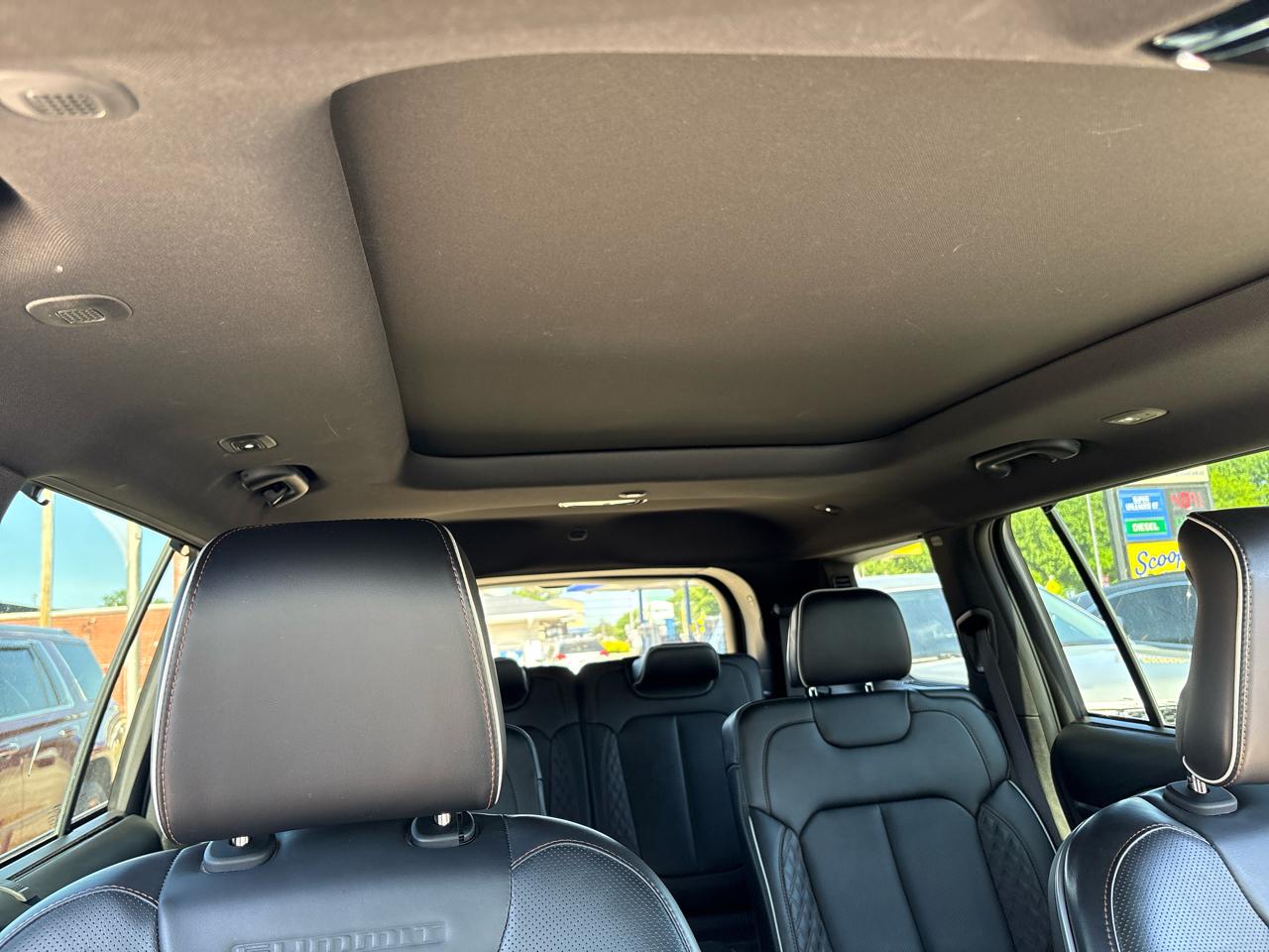 Jeep Grand Cherokee L Summit 4WD 2023