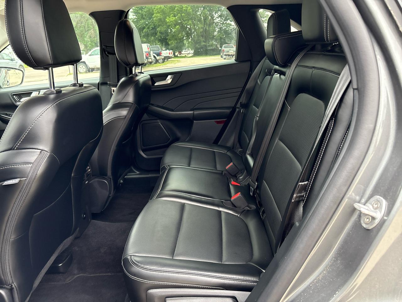 Ford Escape Platinum AWD 2025