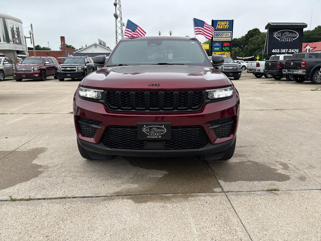 Jeep Grand Cherokee Laredo 4WD 2022