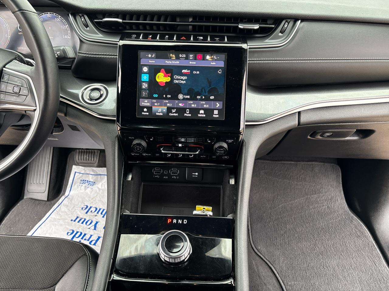 Jeep Grand Cherokee Laredo 4WD 2022