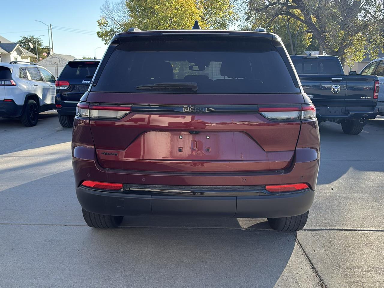 Jeep Grand Cherokee Laredo 4WD 2022