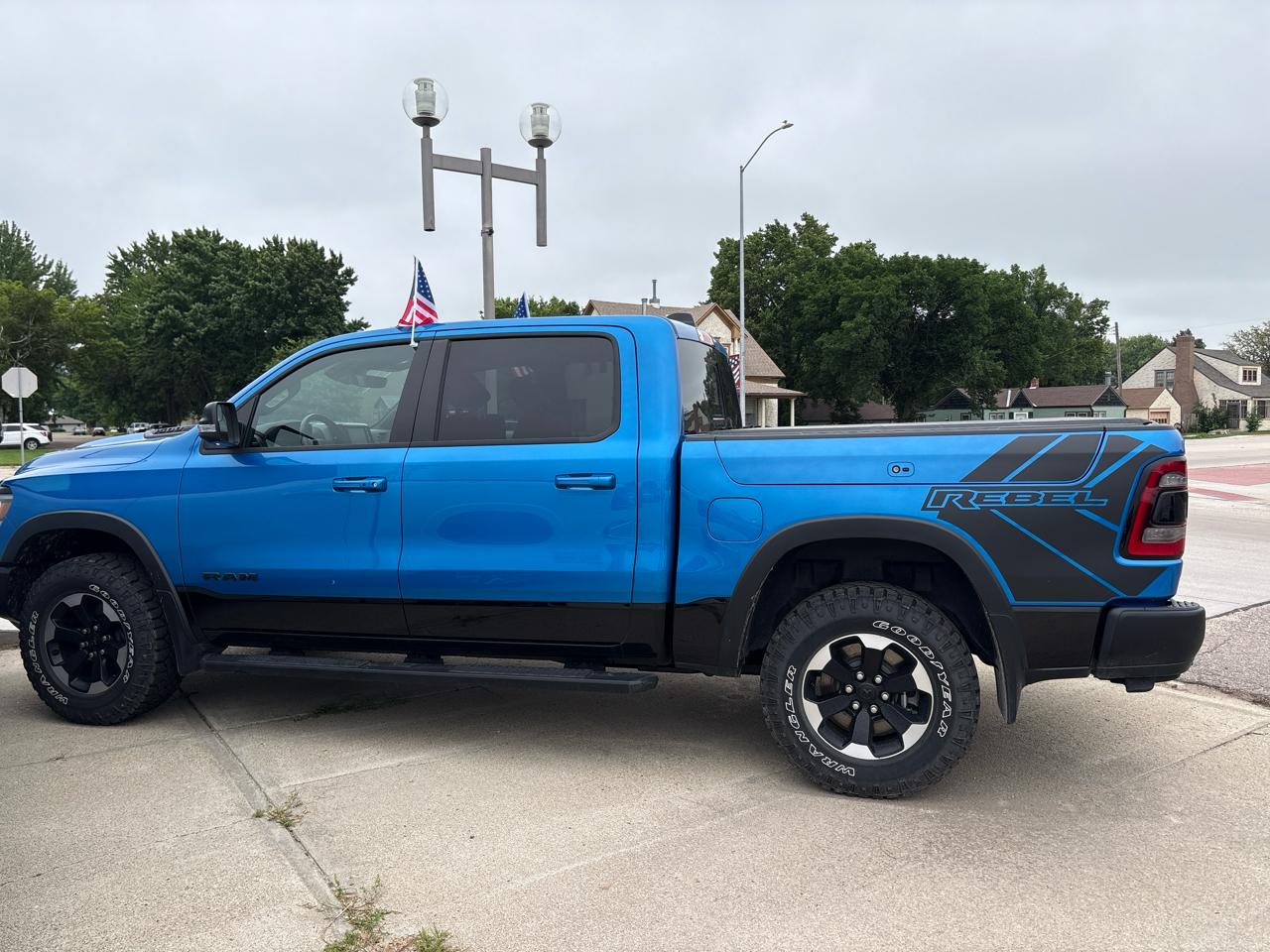 RAM 1500 Rebel Crew Cab SB 4WD 2022