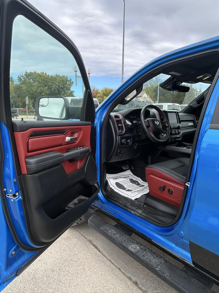 RAM 1500 Rebel Crew Cab SB 4WD 2022