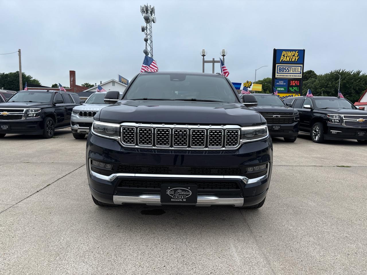 Jeep Grand Wagoneer Base 2025