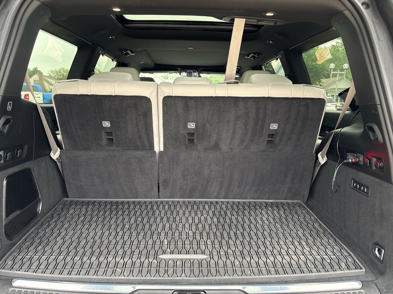 Jeep Grand Wagoneer Base 2025