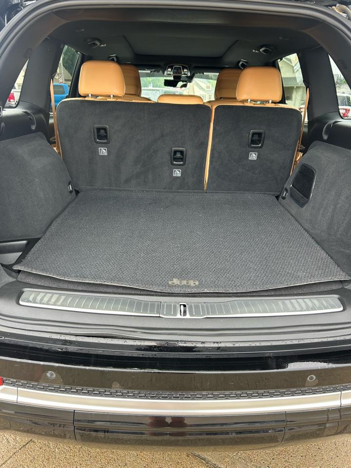 Jeep Grand Cherokee Summit 4WD 2022